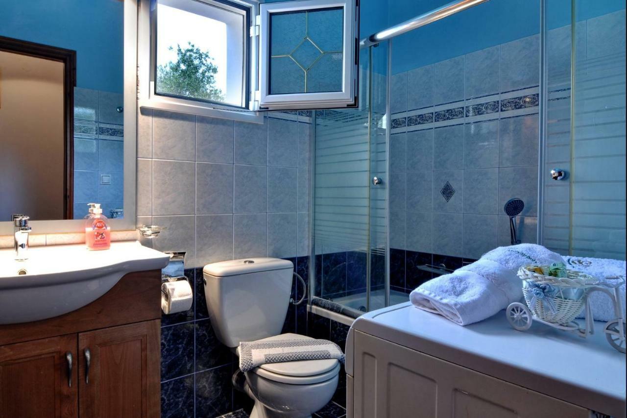 Angela Pool Apartments آغيوس غيوريوس باغون المظهر الخارجي الصورة