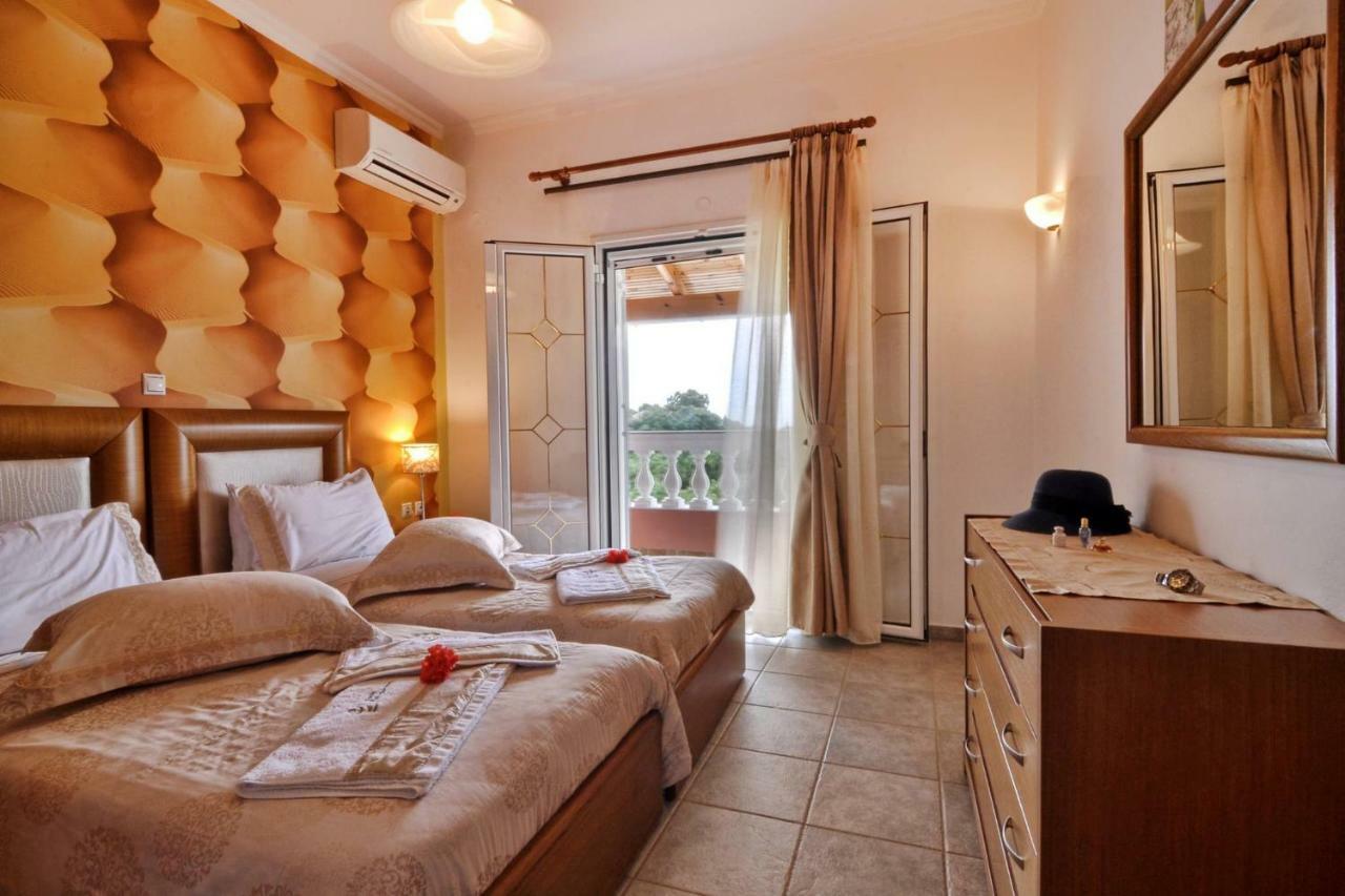 Angela Pool Apartments آغيوس غيوريوس باغون المظهر الخارجي الصورة